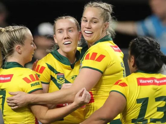 England Suffers Historic Defeat as Australia Dominates with 90-4 Victory